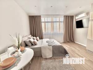 Студия квартира, посуточно, 30м2, 13/20 этаж