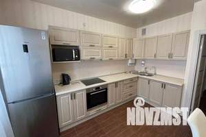 1-к квартира, посуточно, 42м2, 12/16 этаж