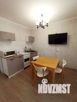 1-к квартира, посуточно, 35м2, 9/16 этаж