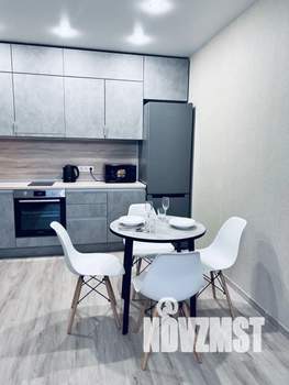 2-к квартира, посуточно, 50м2, 1/1 этаж