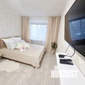 1-к квартира, посуточно, 36м2, 3/5 этаж