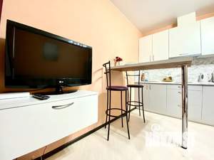 Студия квартира, посуточно, 30м2, 6/10 этаж