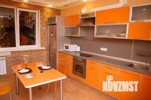 1-к квартира, посуточно, 64м2, 1/1 этаж