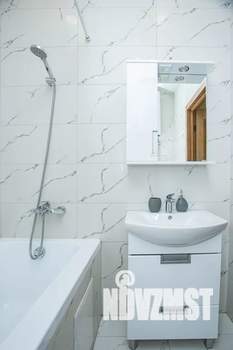 2-к квартира, посуточно, 40м2, 1/16 этаж