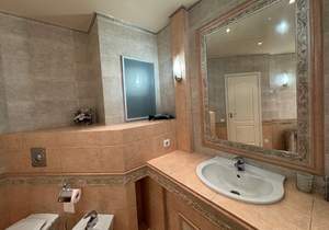 4-к квартира, на длительный срок, 126м2, 6/10 этаж