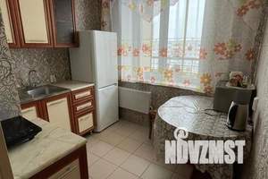 1-к квартира, посуточно, 38м2, 8/16 этаж