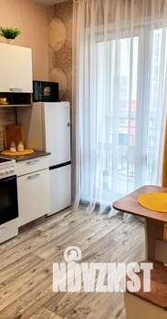 1-к квартира, посуточно, 35м2, 8/16 этаж