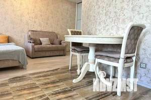 1-к квартира, посуточно, 36м2, 4/15 этаж