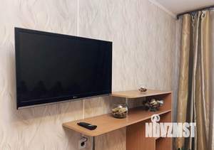 1-к квартира, посуточно, 40м2, 4/10 этаж