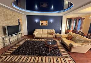 4-к квартира, на длительный срок, 126м2, 6/10 этаж