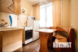 1-к квартира, посуточно, 35м2, 3/5 этаж