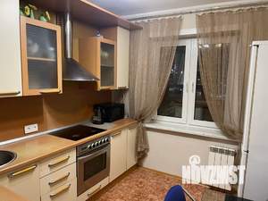 3-к квартира, посуточно, 72м2, 6/9 этаж