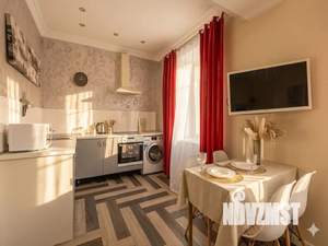 Студия квартира, посуточно, 41м2, 2/5 этаж