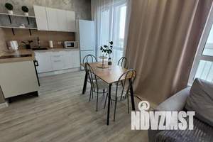 1-к квартира, посуточно, 37м2, 9/16 этаж