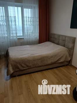 1-к квартира, посуточно, 35м2, 4/10 этаж