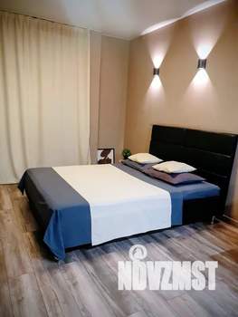 1-к квартира, посуточно, 38м2, 4/18 этаж