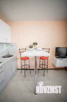 Студия квартира, посуточно, 30м2, 6/10 этаж