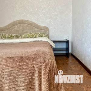 1-к квартира, посуточно, 30м2, 2/5 этаж