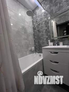 Студия квартира, посуточно, 23м2, 3/18 этаж