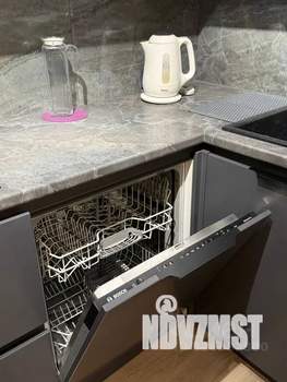 1-к квартира, посуточно, 32м2, 13/16 этаж