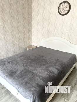 1-к квартира, посуточно, 40м2, 4/10 этаж