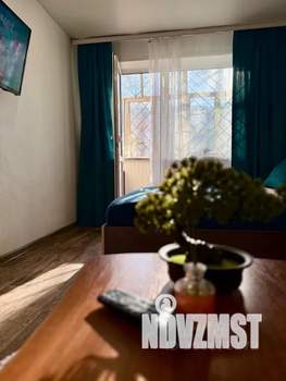 1-к квартира, посуточно, 38м2, 3/5 этаж