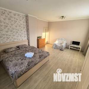 2-к квартира, посуточно, 62м2, 9/25 этаж