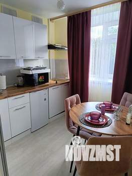 1-к квартира, посуточно, 32м2, 4/5 этаж