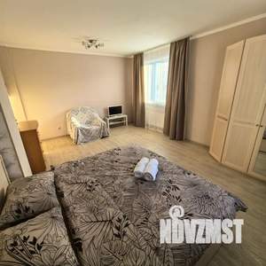 2-к квартира, посуточно, 62м2, 9/25 этаж