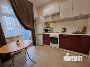 1-к квартира, посуточно, 38м2, 5/15 этаж
