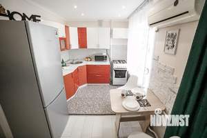 2-к квартира, посуточно, 64м2, 1/1 этаж