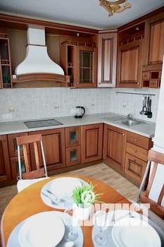 3-к квартира, посуточно, 80м2, 8/10 этаж