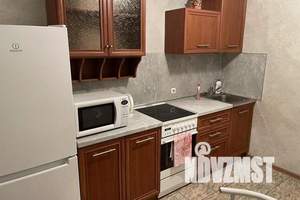 1-к квартира, посуточно, 38м2, 8/12 этаж