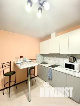 Студия квартира, посуточно, 30м2, 8/10 этаж