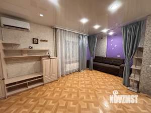 Студия квартира, посуточно, 36м2, 1/3 этаж