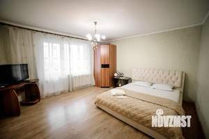 1-к квартира, посуточно, 40м2, 3/10 этаж