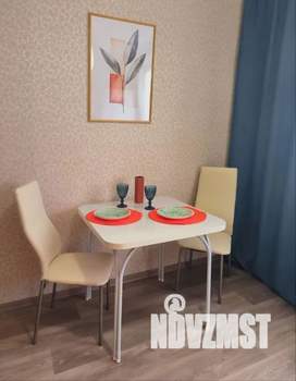 1-к квартира, посуточно, 38м2, 5/10 этаж