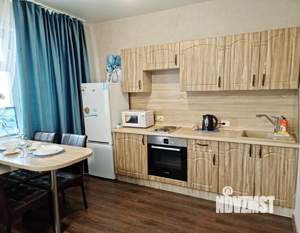 Студия квартира, посуточно, 44м2, 7/15 этаж