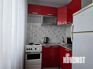 1-к квартира, посуточно, 32м2, 6/10 этаж