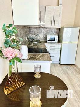 Студия квартира, посуточно, 40м2, 14/16 этаж