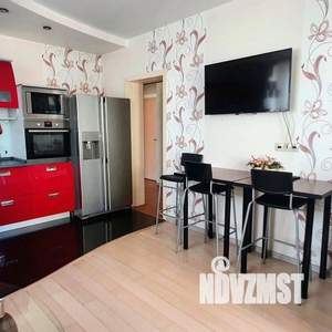 3-к квартира, посуточно, 70м2, 1/1 этаж