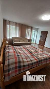 1-к квартира, посуточно, 42м2, 2/5 этаж