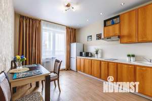1-к квартира, посуточно, 52м2, 1/1 этаж