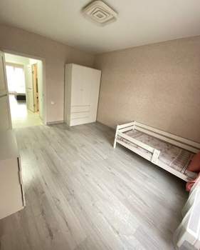 3-к квартира, на длительный срок, 80м2, 1/15 этаж