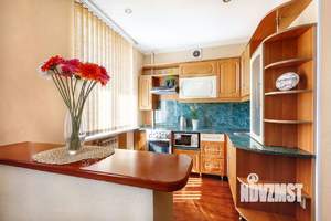 1-к квартира, посуточно, 36м2, 4/5 этаж