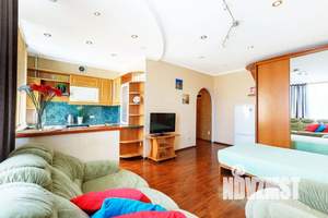 1-к квартира, посуточно, 36м2, 8/12 этаж