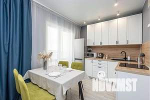 1-к квартира, посуточно, 40м2, 11/16 этаж