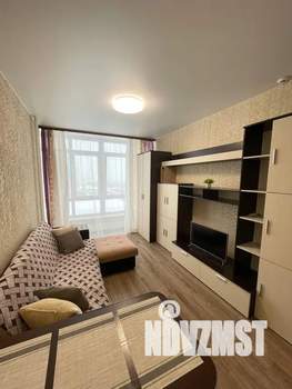 1-к квартира, посуточно, 40м2, 9/16 этаж