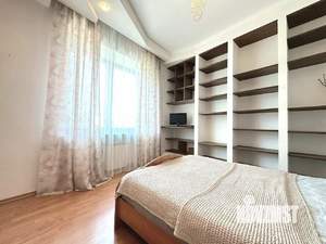 4-к квартира, посуточно, 86м2, 4/4 этаж