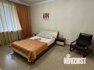 1-к квартира, посуточно, 45м2, 1/1 этаж